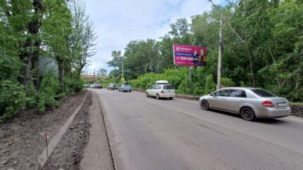 Грунтовая 4, 45 метров до светофора