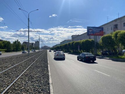 Красноярский Рабочий, 48, въезд