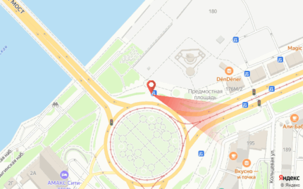 Красноярский рабочий 180, остановка Предмостная площадь, 2-ая остановка