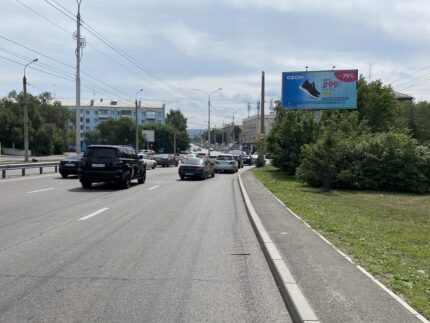 Мичурина, 2е на противоположной стороне дороги