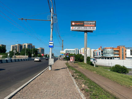 Партизана Железняка, съезд на Октябрьский мост, с левой стороны